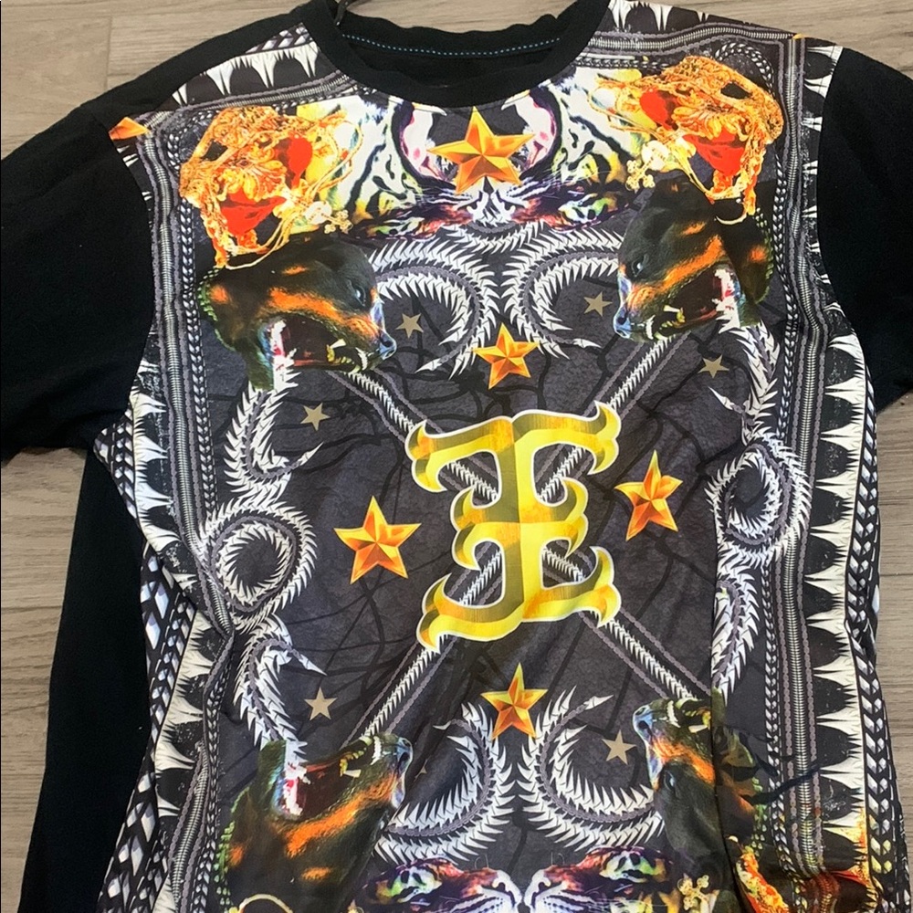Y2k Enyce  Graphic T-Shirt with Bold Design